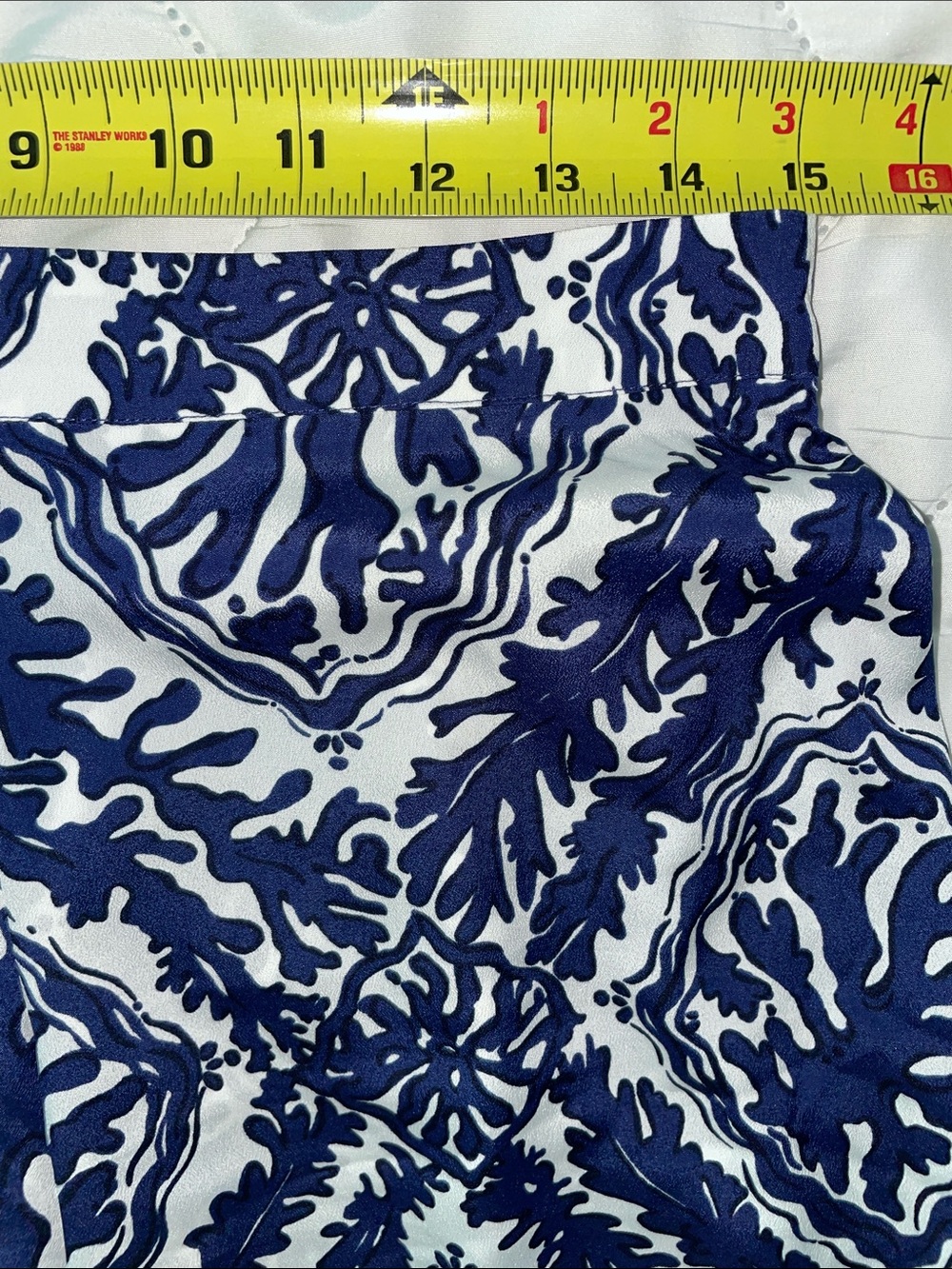 Lilly Pulitzer Navy and Cream Patterned Pants - Picture 6 of 7